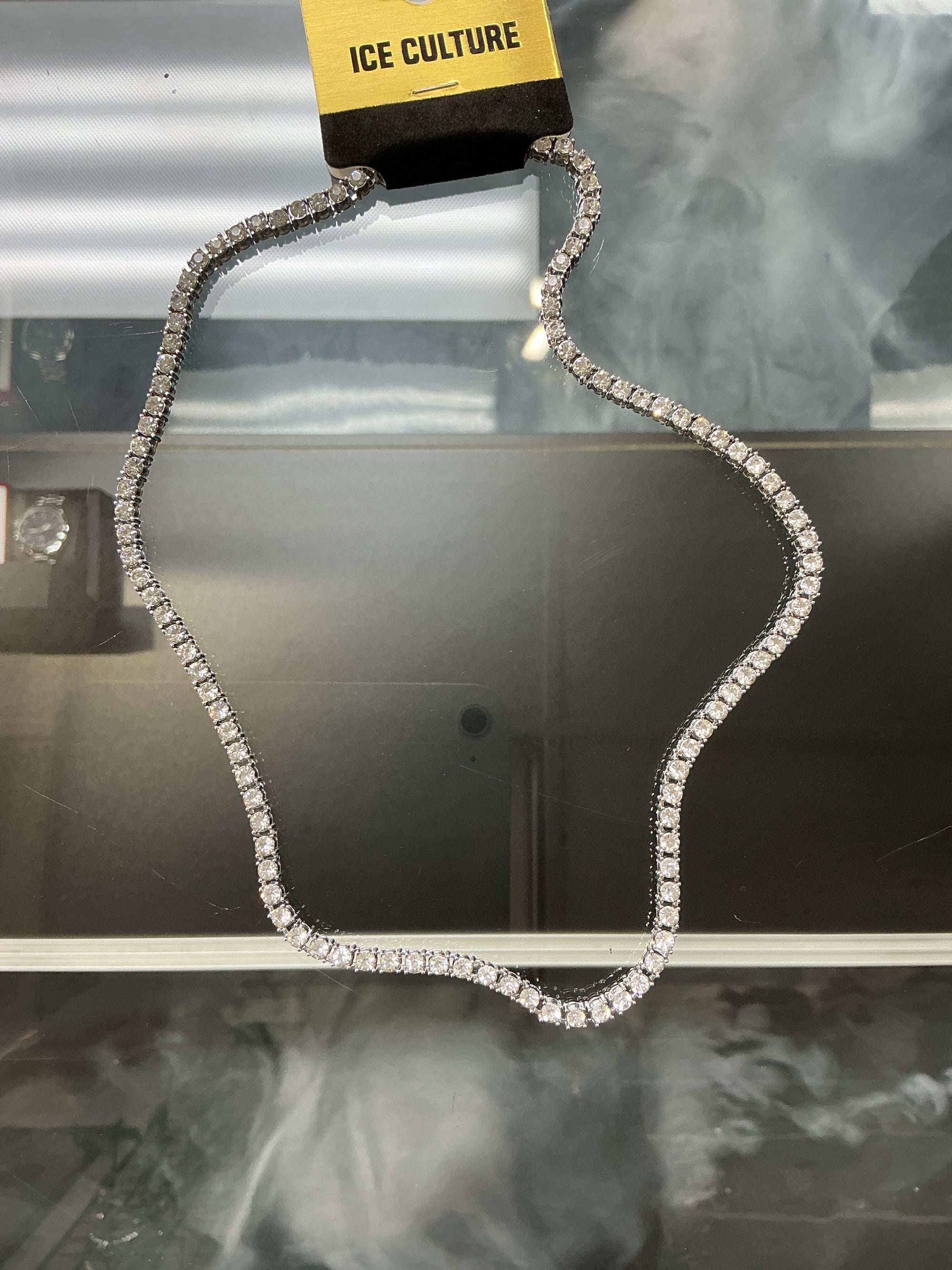 ESSENTIAL JEWELRY STONE CHAIN SILVER