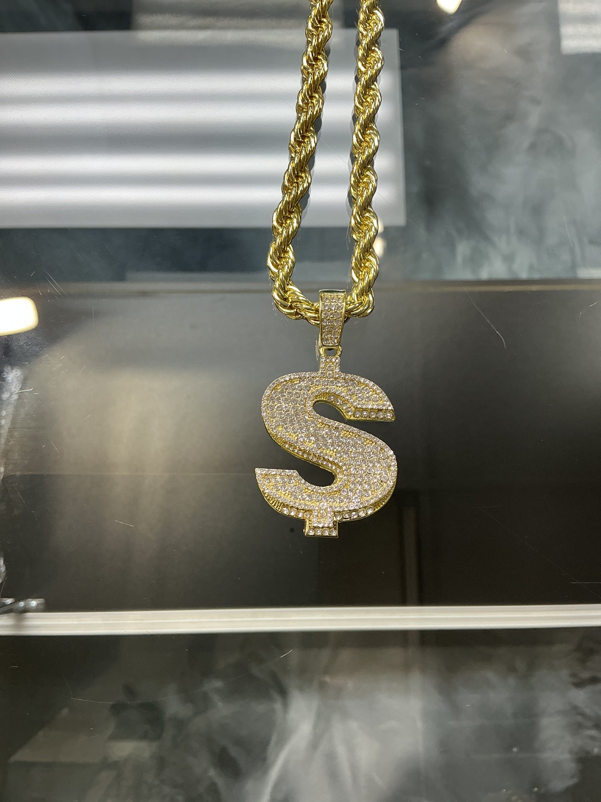 ESSENTIAL JEWELRY $$ PENDANT